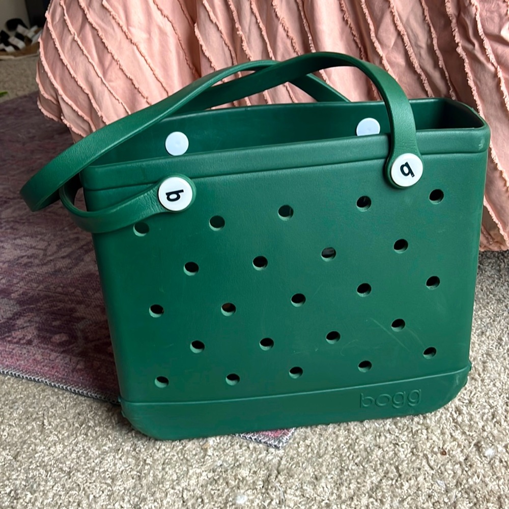 Dark Green Mini Bogg Bag 🌲💚
